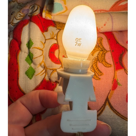 Vintage Strawberry Shortcake Bedroom Set Lamp Curtains Bed Spread Twin Sheets - Picture 6 of 16